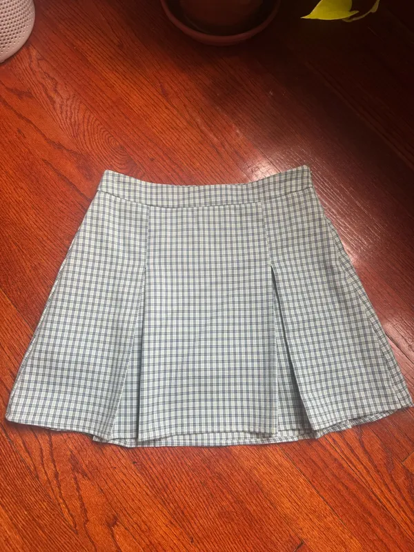 Le Lis Plaid Skirt - Image 3