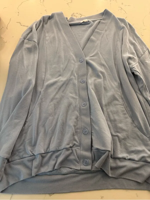 Beyond Yoga Light Sky Blue Button-Up V-Neck Cardigan - Image 2