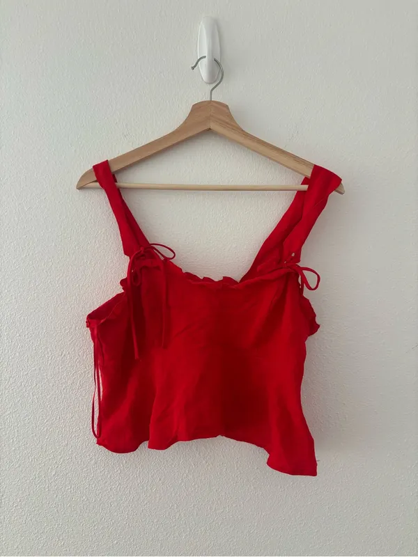Zara red flutter top new nwt - Image 2