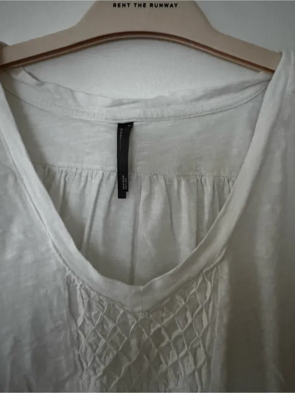 Anthropologie Women’s White Short-Sleeve V-Neck Smocked Tunic - Image 4