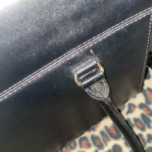 kate spade new york black leather shoulder bag with gold hardware - Image 13