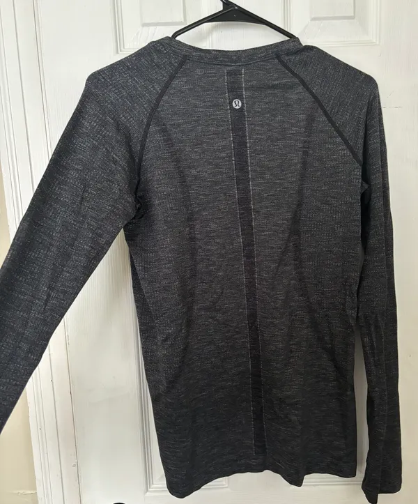 Lululemon Swiftly Tech Long Sleeve - Image 3