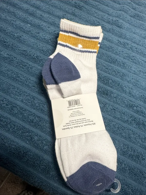 2 5-Packs ladies Crew Socks - White, Beige, Burgundy, Navy NWT - Image 7