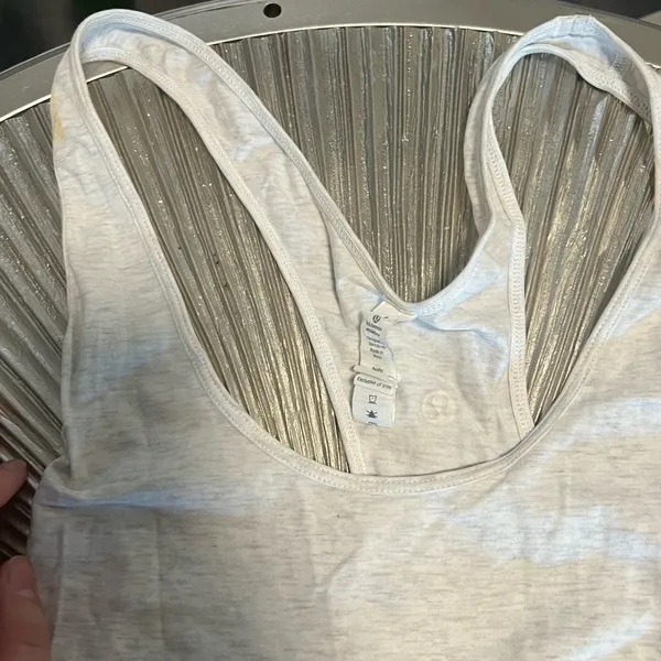 Lululemon ombré tank top - Image 6
