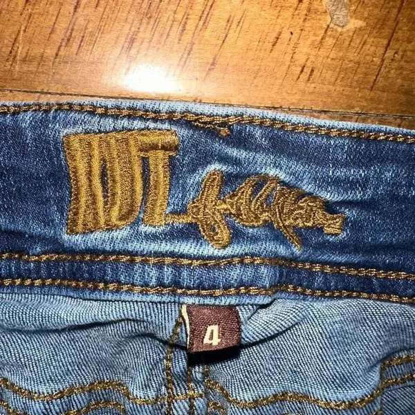 Kut from the Kloth size 4 cuffed luxe cropped jeans - Image 2