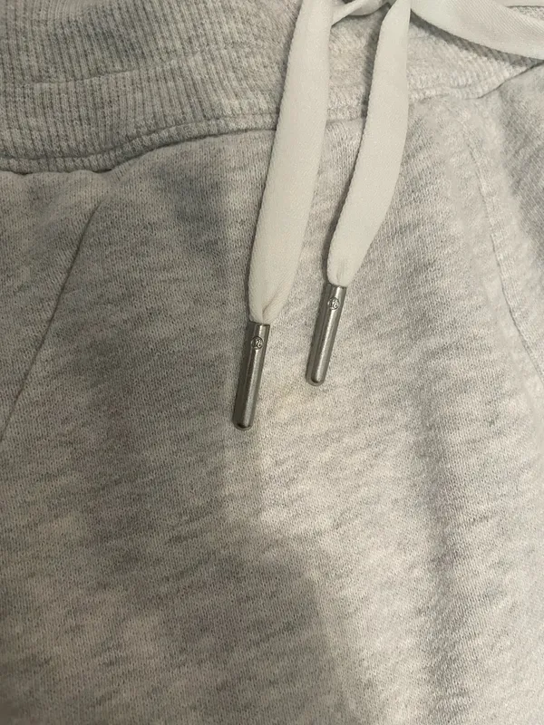 Lululemon size 0 Scuba Joggers in Core Ultra Light Grey - Image 5
