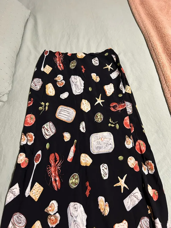 Boutique Women’s black beachy skirt - Image 3