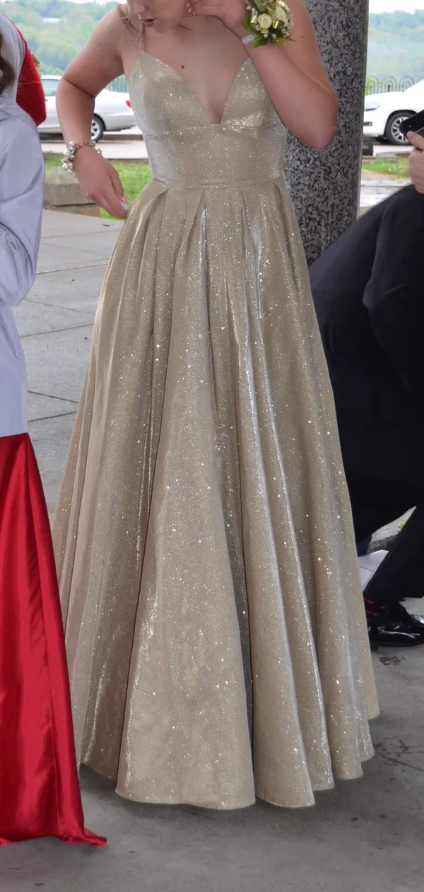 Sherri Hill Gold Prom Dress - Image 3
