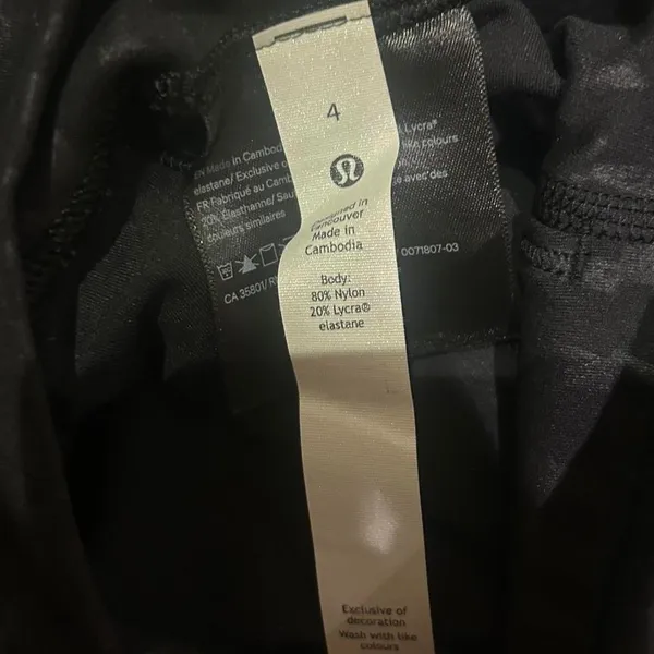 Lululemon Leggings Black Patterned 4 - Image 3