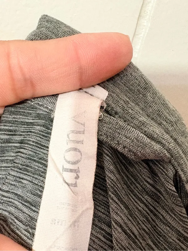 Vuori Crescent Half Zip Pullover Heather Gray Long Sleeve Size S - Image 10