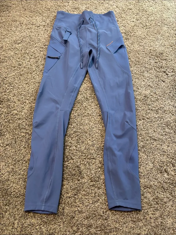 Lululemon Cargo Super-High-Rise Hiking Tight 25" size 6 - Image 2