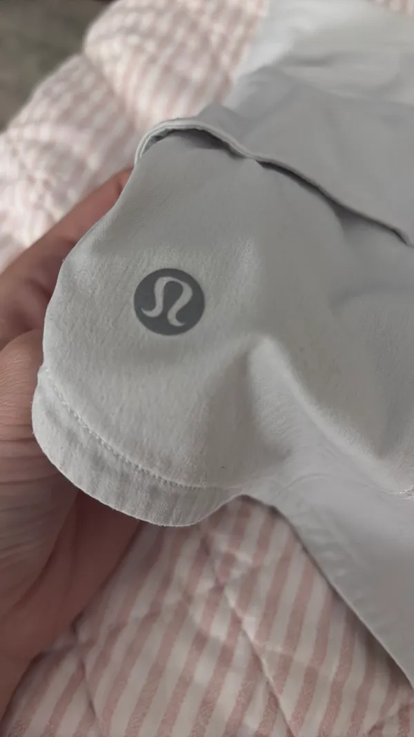 Lululemon Speed Shorts 2.5" - Image 4