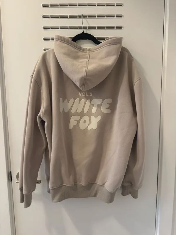 White Fox Boutique Hoodie Offstage Moon - Image 2