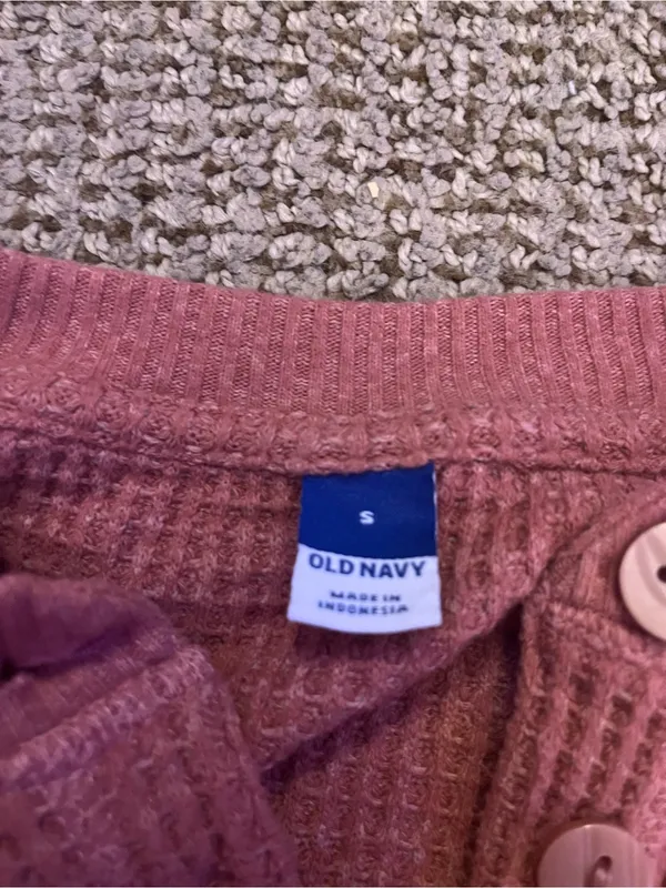 Old Navy Long Sleeve Ribbed Button Tee - Image 3