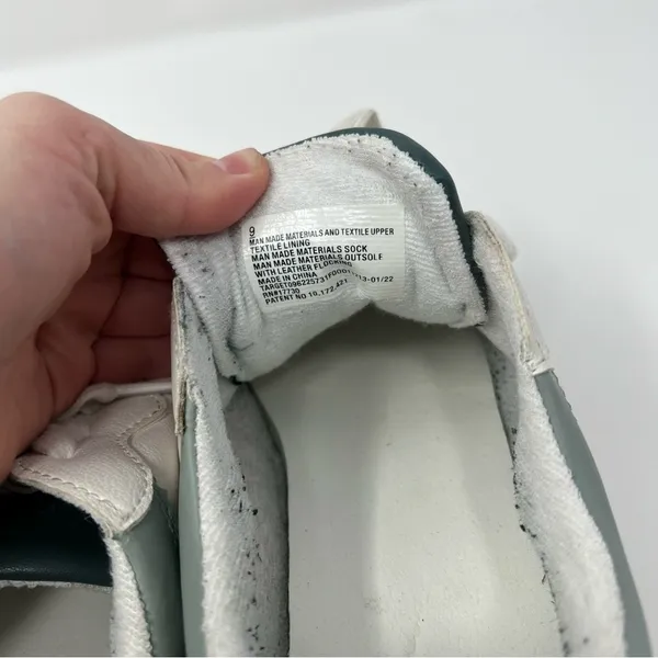 UNIVERSAL Threads Lace Up Sneakers - Image 7
