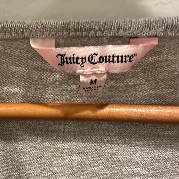 Juicy Couture beige long sleeve size medium - Image 3