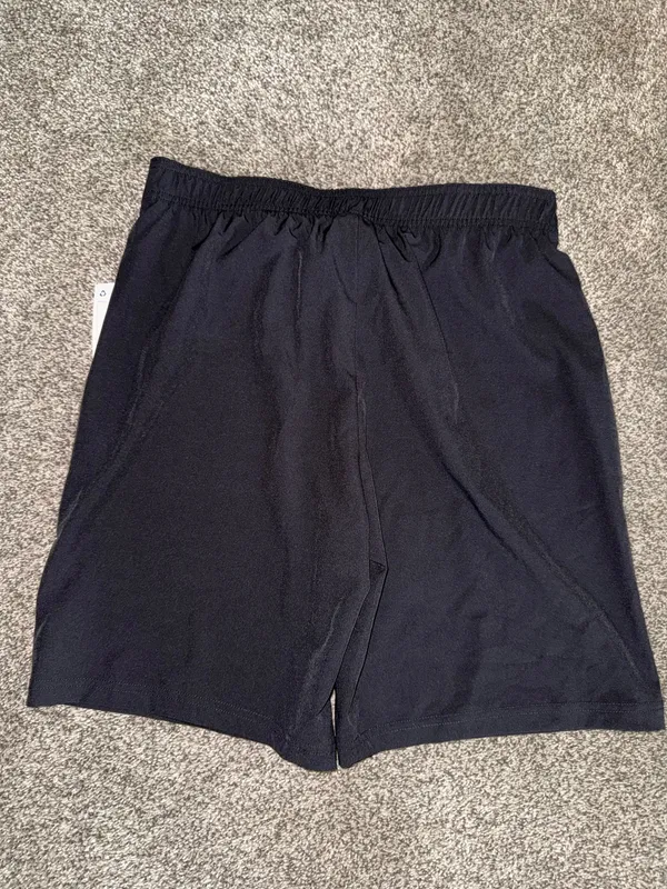 Champion Boys' Athletic Performance Gym Shorts with Pockets, Size XL (18/20) - Image 4