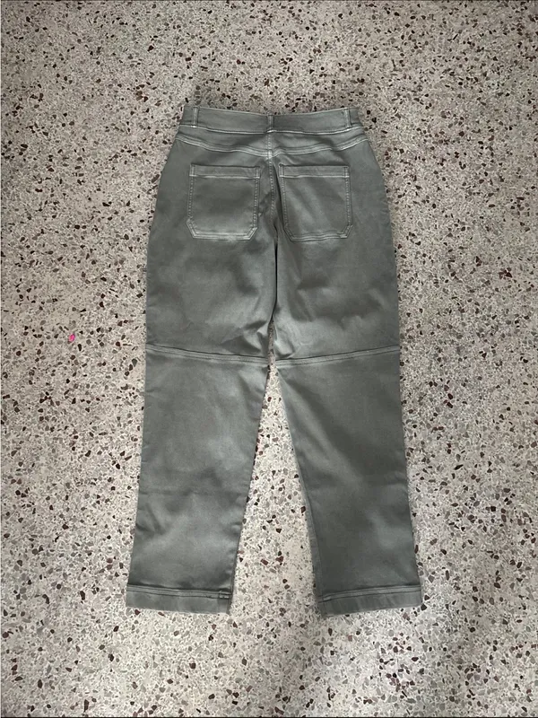 NWT Spanx stretch twill straight leg pants  medium - Image 5