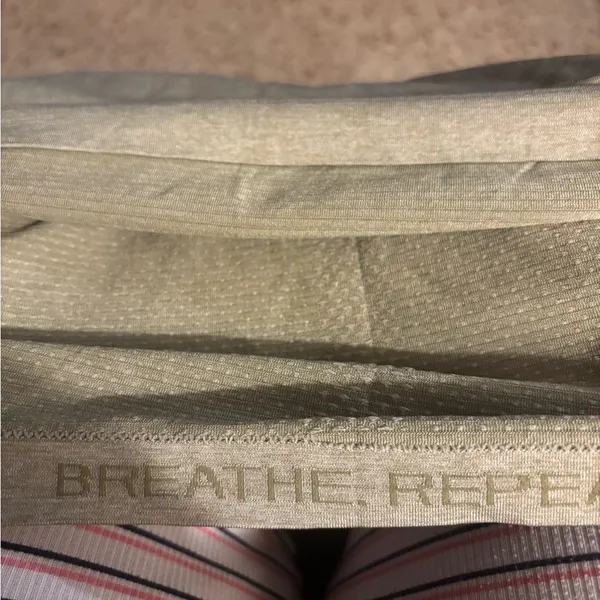 Lululemon Swiftly Tech Short-Sleeve Shirt 2.0, size 16 - Image 5