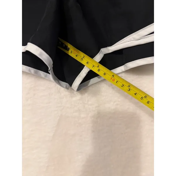 Nike Dri-FIT Tempo Running Shorts Black White Athletic Gym Training Womens Large - Image 3