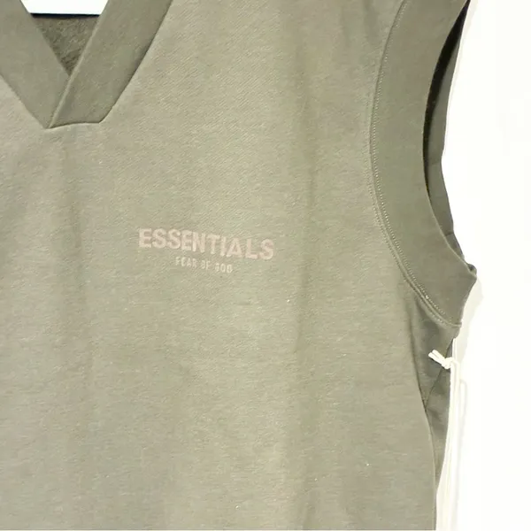 FEAR OF GOD‎ ESSENTIALS Grey PULLOVER V-NECK VEST Women’s Medium NEW - Image 3