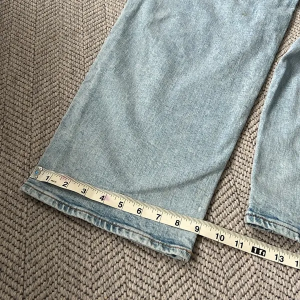 Old Navy Light Wash Denim Jeans - Image 7