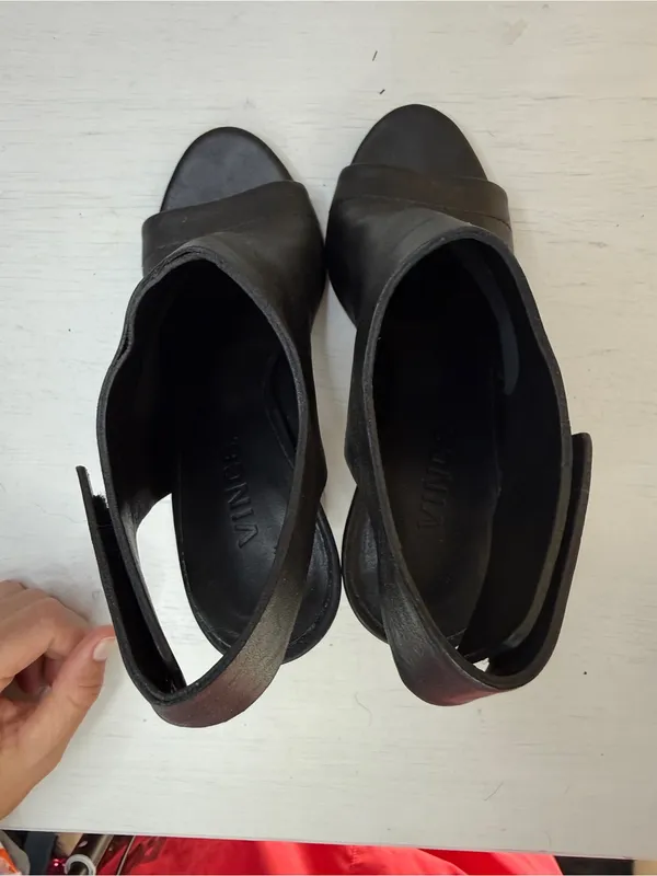 Vince‎ Addie Winter Leather Peep Toe Ankle Strap Wood Block Heel Sandal Black - Image 6