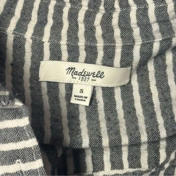 Madewell Stripe Lightweight Long Sleeve Button Up Coastal Comfort Travel S - Image 6