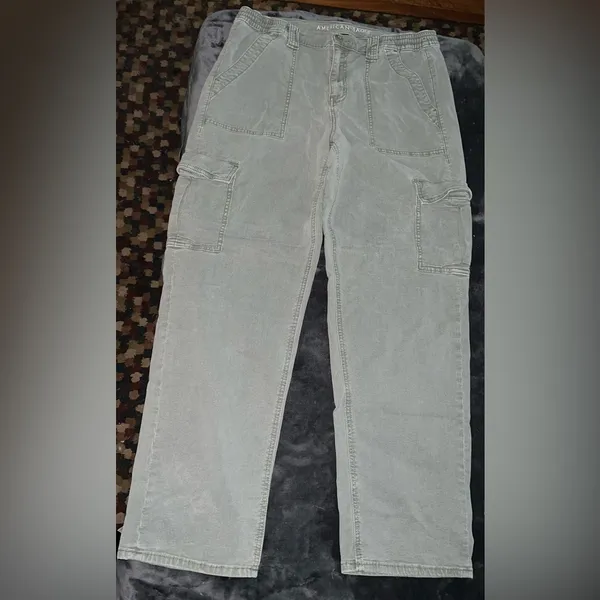 American Eagle Cargo Stretch Straight Pant in Green Size 14 Regular - Image 6