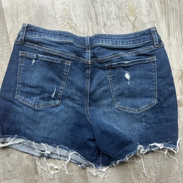 Maurices Size 16 Women’s Distressed Denim Shorts - Image 3