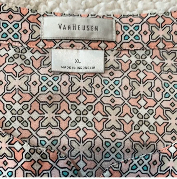 Van Heusen Blouse - Image 3