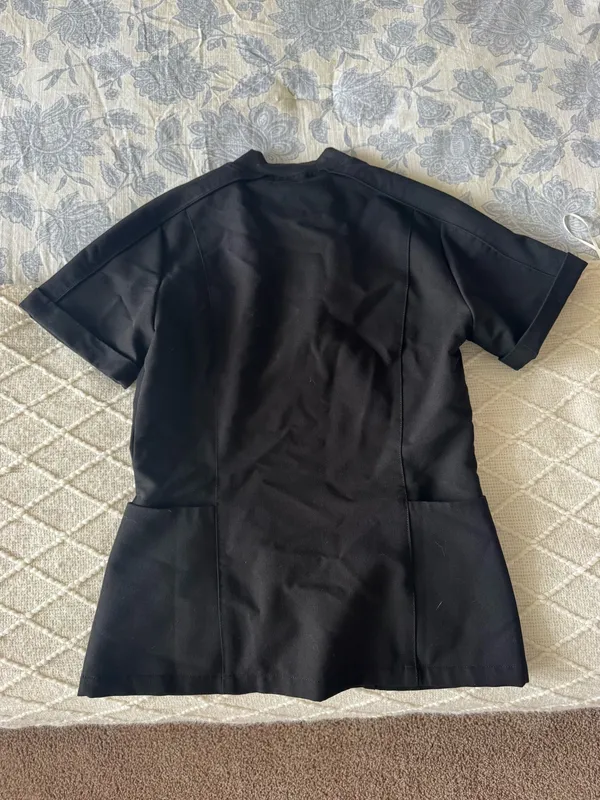 FIGS Black Scrub Top - Image 4