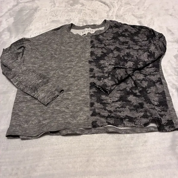 Spyder Heather Gray Active Top Oversized S Soft Camouflage MSRP $68 - Image 2