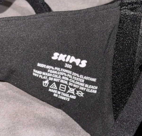 SKIMS Fits Everybody Push-Up Demi bra - Image 4