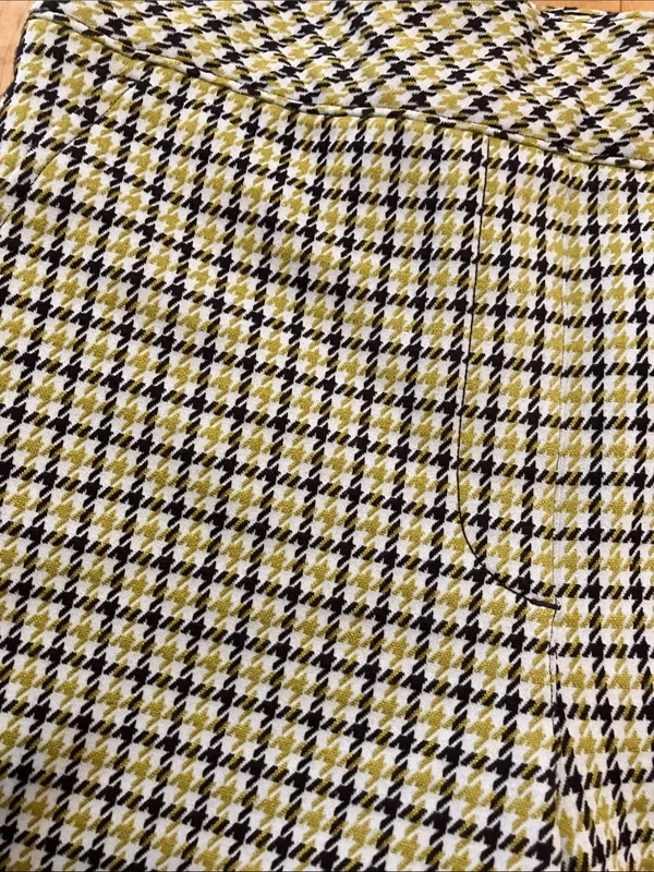 Spanx Houndstooth Kick Flare Yellow and Brown Print Pants Size Small - Image 4