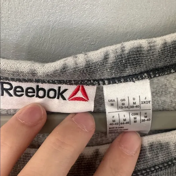 Reebok Womens Sweatshirt Gray Acid Wash Raglan Fleece Pullover Medium - Image 3