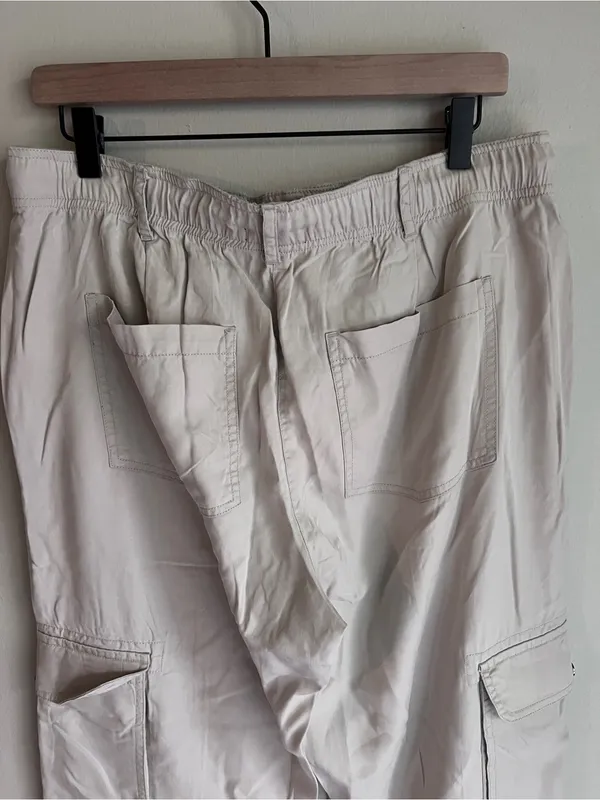 Quince Vintage Wash Tencel Women's Cargo Drawstring Pants Cream Size‎ L - Image 6