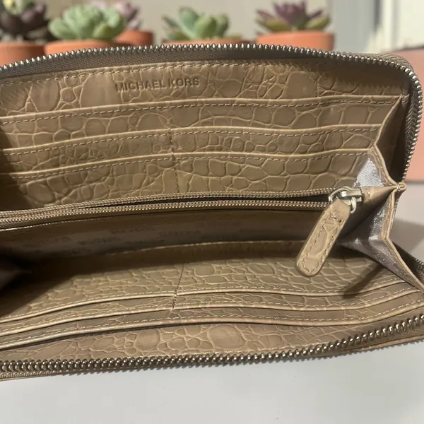 Michael Kors Wallet Womens OS Tan Croc Embossed Leather Zip Around Jet‎ Set - Image 9
