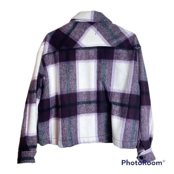 ✨HP✨Zara purple plaid cropped shacket over shirt✨ - Image 7