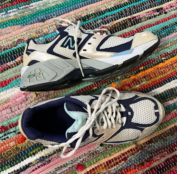 Vintage  Sneakers - Image 7