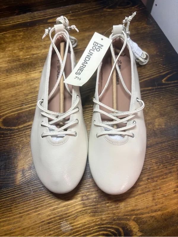 No boundaries Beige Corset Lace Up Ballet Flats Size 7.5 - Image 4
