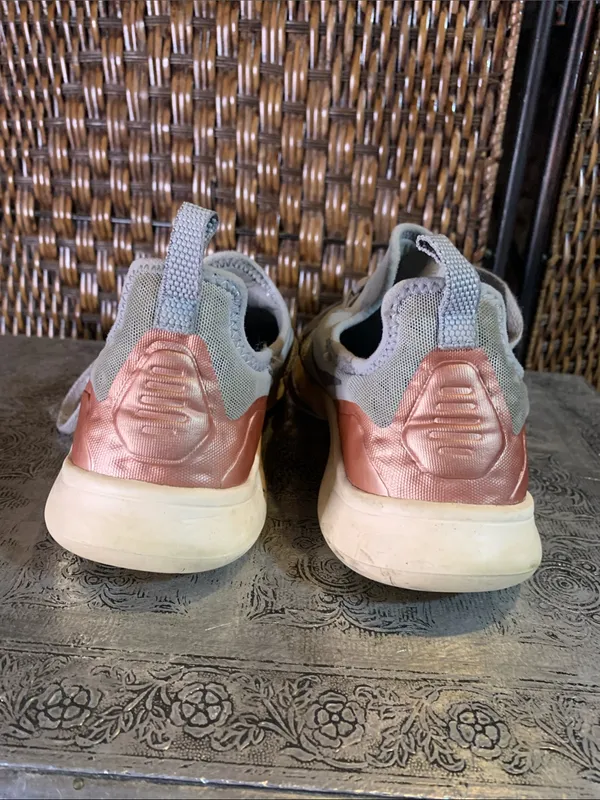 Nike Women’s Free TR 8 Premium 8 Sneakers Size 7.5 - Image 3