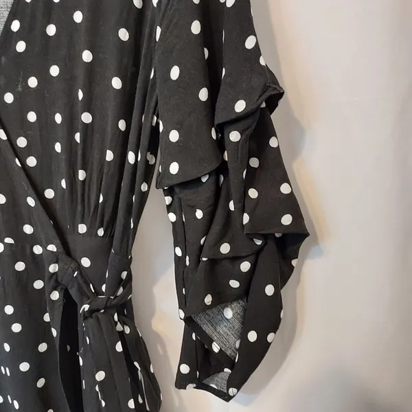 Lulu's Black White Polka Dot Tiered Ruffle 3/4 Sleeve Midi Tie Wrap Dress Small - Image 4