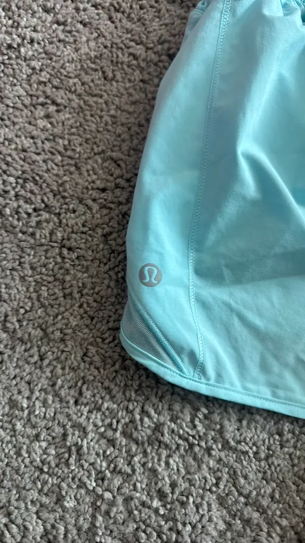 Lululemon Hotty Hot 4" Shorts - Image 5