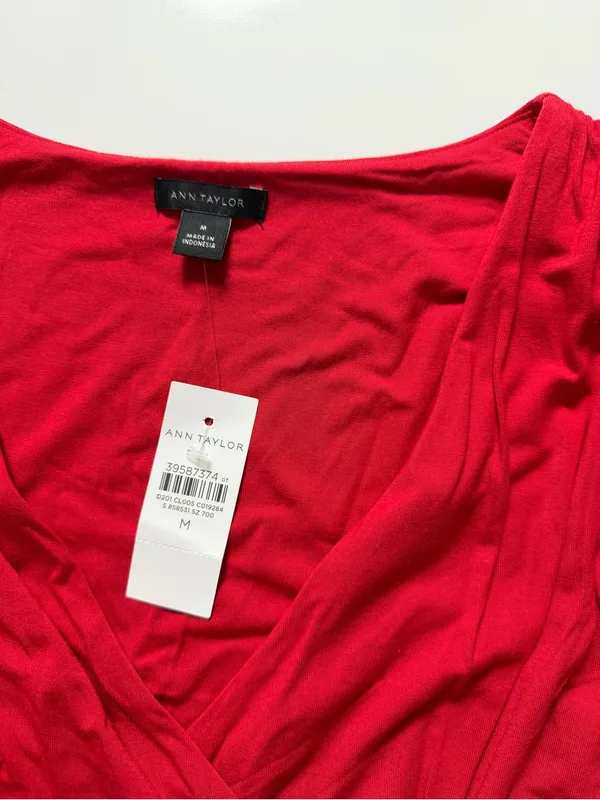 NWT Ann Taylor V-Neck Long Sleeve Pullover Blouse, Red, Size M - Image 4