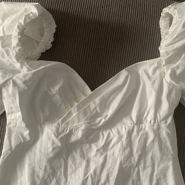House of London CB size large j adore White Dress mini long sleeve puff statemen - Image 5