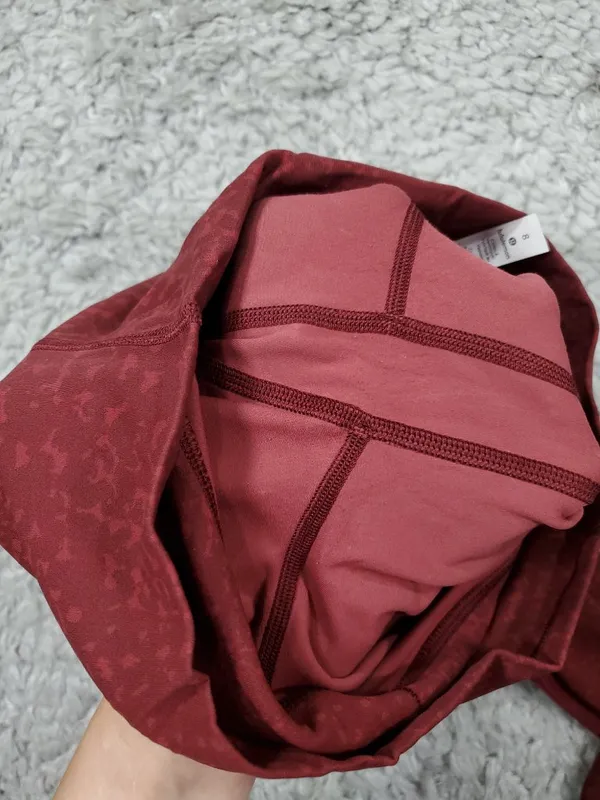 Lululemon HR Align Pant 28" Engineer Print City Camo Chianti Red Size 8 Leggings - Image 7