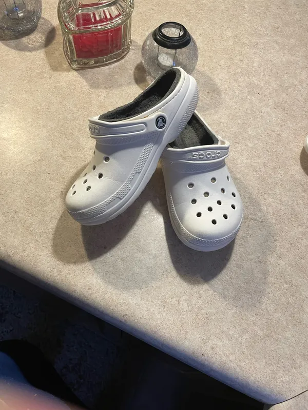 White Crocs Women’s Clogs size 8 - Image 3