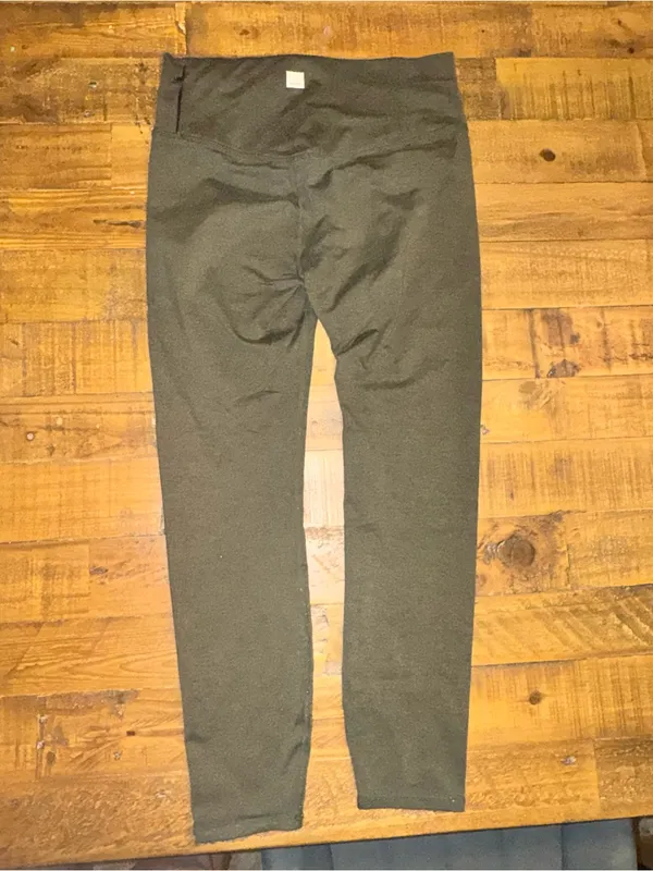 VUORI Studio Pocket‎ Leggings - Image 3