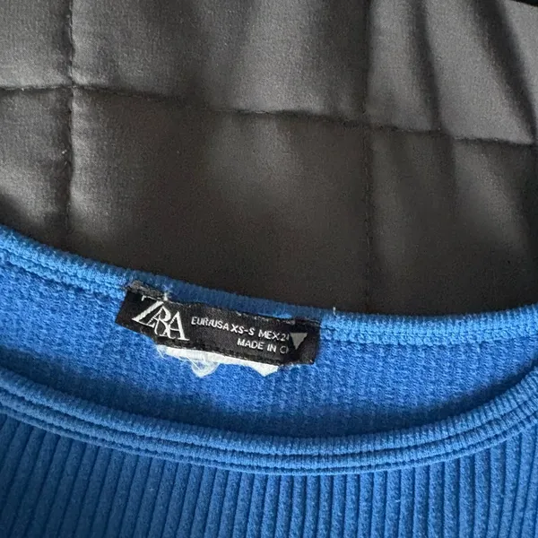 Zara Blue Ribbed Sleeveless Tank Top - Image 2